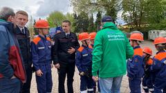 Die Jugendfeuerwehr beim Treffpunkt Ü-Wagen in Ormesheim (Foto: SR/Dorothee Scharner)