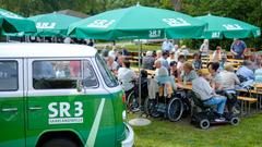 Das Treffpunkt Ü-Wagen-Fest in Besch (Foto: SR/Sebastian Knöbber)