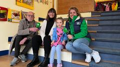 Simin Sadeghi und Thomas Gerber zu Besuch in der Kita Mandelbachtal. (Foto: SR/Simin Sadeghi)