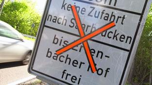 Sperrung der Flughafenstraße L108 „Staffel“ in St. Ingbert nach Erdrutsch durch den Starkregen an Pfingsten 2024 (Foto: SR)