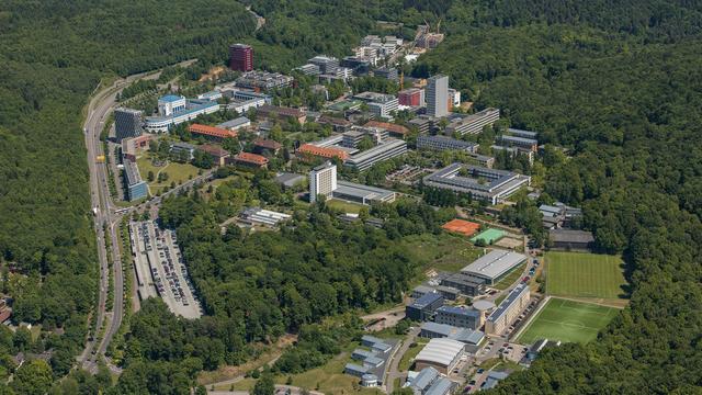 Die Universität des Saarlandes in Saarbrücken (Foto: Luftbildcentrum)