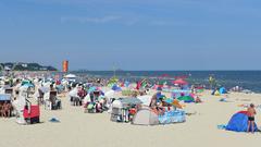 Strand von Ahlbeck mit Blick auf Heringsdorf (Foto: SR)