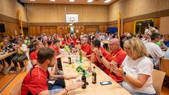 Vereinsduell erstes Halbfinale: DLRG Völklingen/SV Hermann-Röchling-Höhe - Volksbühne /KV „Pähter Dickkäpp“ Pachten (Foto: SR/Pasquale D'Angiolillo)