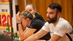 Vereinsduell erstes Halbfinale: DLRG Völklingen/SV Hermann-Röchling-Höhe - Volksbühne /KV „Pähter Dickkäpp“ Pachten (Foto: SR/Pasquale D'Angiolillo)