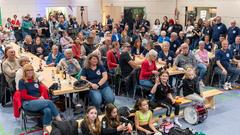 Die Narren aus Niedersalbach gemeinsam mit dem TV Pflugscheid gegen den Musikverein 