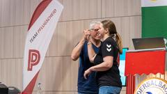 Die Narren aus Niedersalbach gemeinsam mit dem TV Pflugscheid gegen den Musikverein 