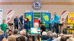 Die Narren aus Niedersalbach gemeinsam mit dem TV Pflugscheid gegen den Musikverein 