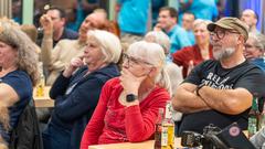 Die Narren aus Niedersalbach gemeinsam mit dem TV Pflugscheid gegen den Musikverein 