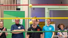 Die Narren aus Niedersalbach gemeinsam mit dem TV Pflugscheid gegen den Musikverein 