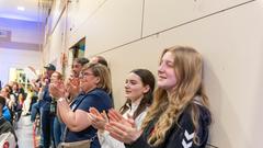 Die Narren aus Niedersalbach gemeinsam mit dem TV Pflugscheid gegen den Musikverein 