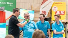 Die Narren aus Niedersalbach gemeinsam mit dem TV Pflugscheid gegen den Musikverein 