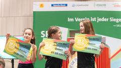 Die Narren aus Niedersalbach gemeinsam mit dem TV Pflugscheid gegen den Musikverein 