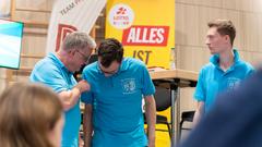 Die Narren aus Niedersalbach gemeinsam mit dem TV Pflugscheid gegen den Musikverein 
