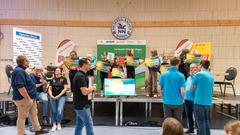 Die Narren aus Niedersalbach gemeinsam mit dem TV Pflugscheid gegen den Musikverein 