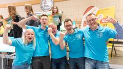 Die Narren aus Niedersalbach gemeinsam mit dem TV Pflugscheid gegen den Musikverein 
