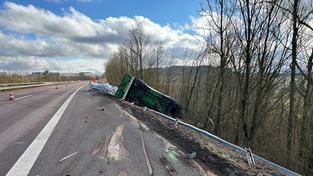 Verkehrsunfall auf der A8 zwischen Contwig und Walshausen (Foto: Polizeiinspektion Zweibrücken)
