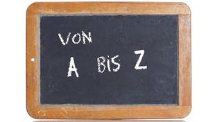 Eine beschriebene Tafel (Foto: imago/imagebroker)