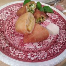 Wareniki - herzhaft gefüllte Hefeteigtaschen mit Kartoffeln oder Frühlingszwiebeln und Ei (Foto: SR)