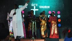 Schulleiter Moses Kalanzi ist auch Pfarrer der schuleigenen Grace City Church. (Foto: Christian Neu)