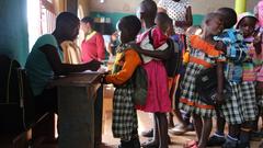 Die Grundschule in Uganda dauert sieben Jahre. Die Kinder sind zwischen drei und fünfzehn Jahren alt.  (Foto: Christian Neu)