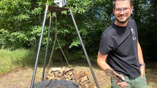 Jonas am Schwenker (Foto: UNSERDING)