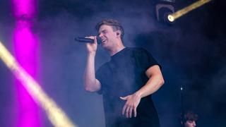 Moritz Garth beim SR Ferien Open Air St. Wendel 2019 auf der Bühne (Foto: UNSERDING/Dirk Guldner)