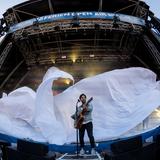 Max Giesinger auf der Bühne beim SR Ferien Open Air St. Wendel (Foto: UNSERDING/Dirk Guldner)